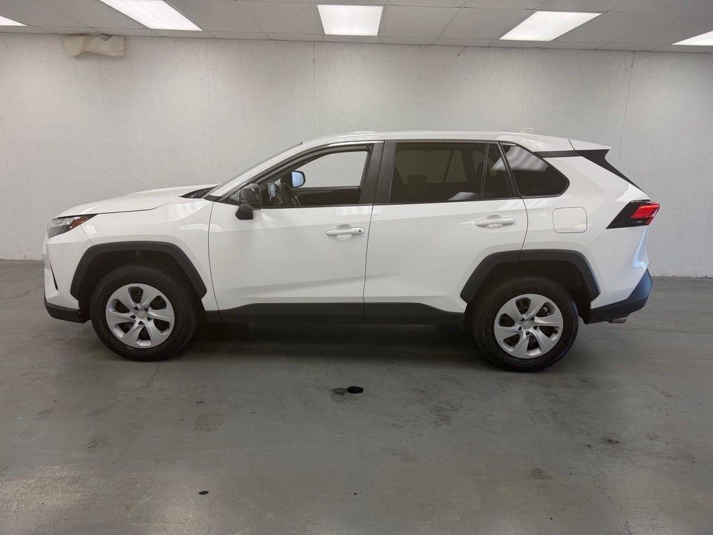 Toyota RAV4  2024