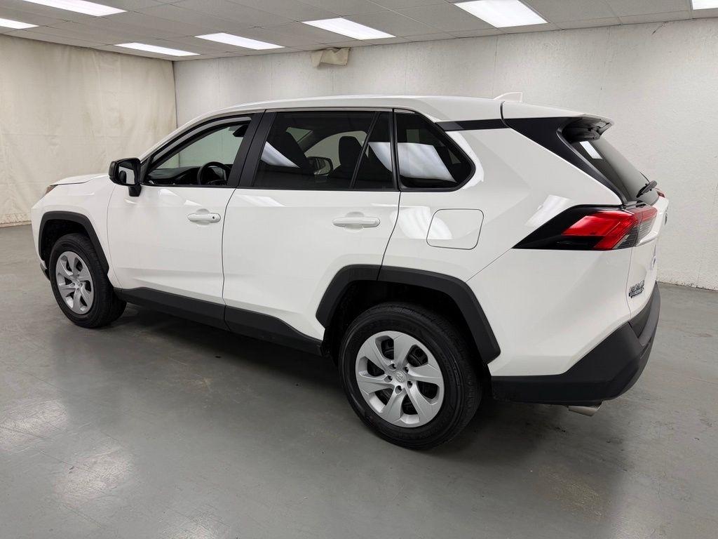 Toyota RAV4  2024