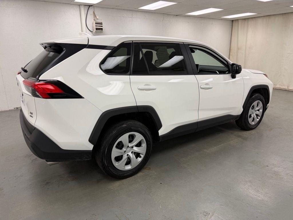 Toyota RAV4  2024