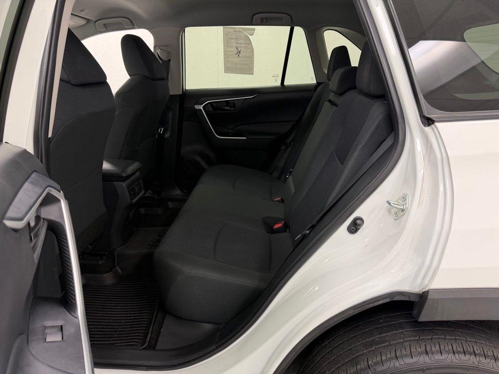 Toyota RAV4  2024