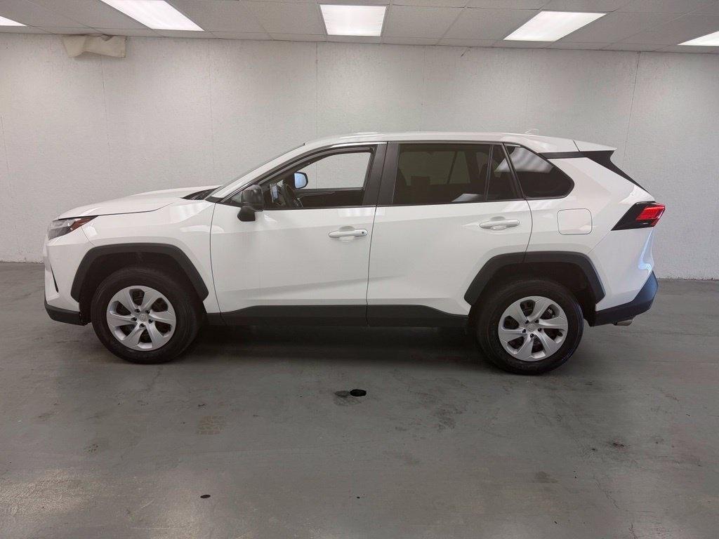Toyota RAV4  2024