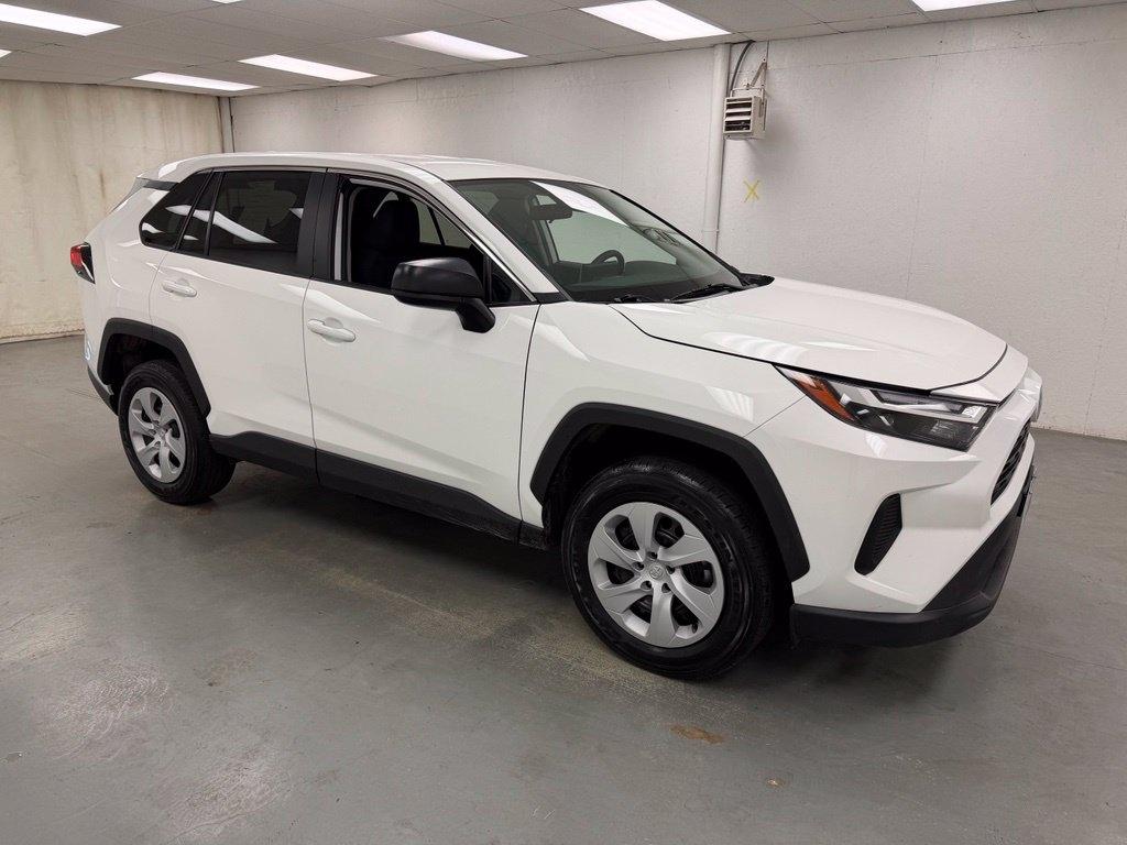Toyota RAV4  2024