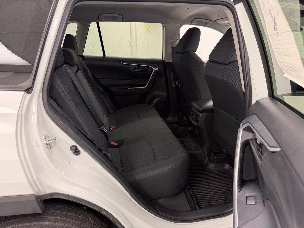 Toyota RAV4  2024