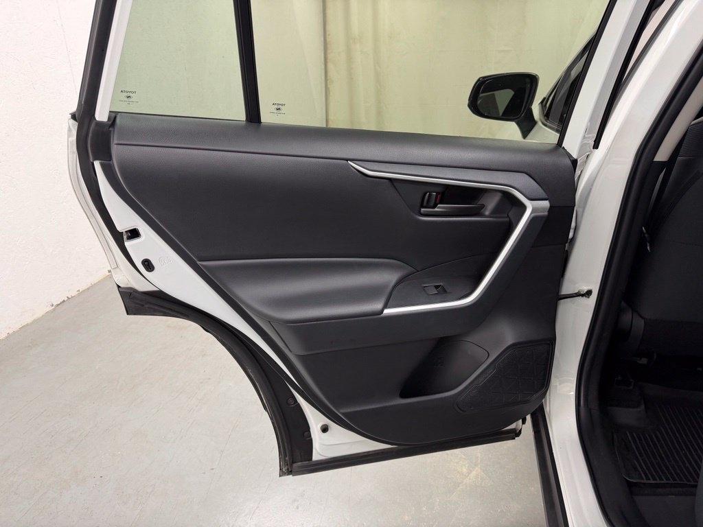 Toyota RAV4  2024