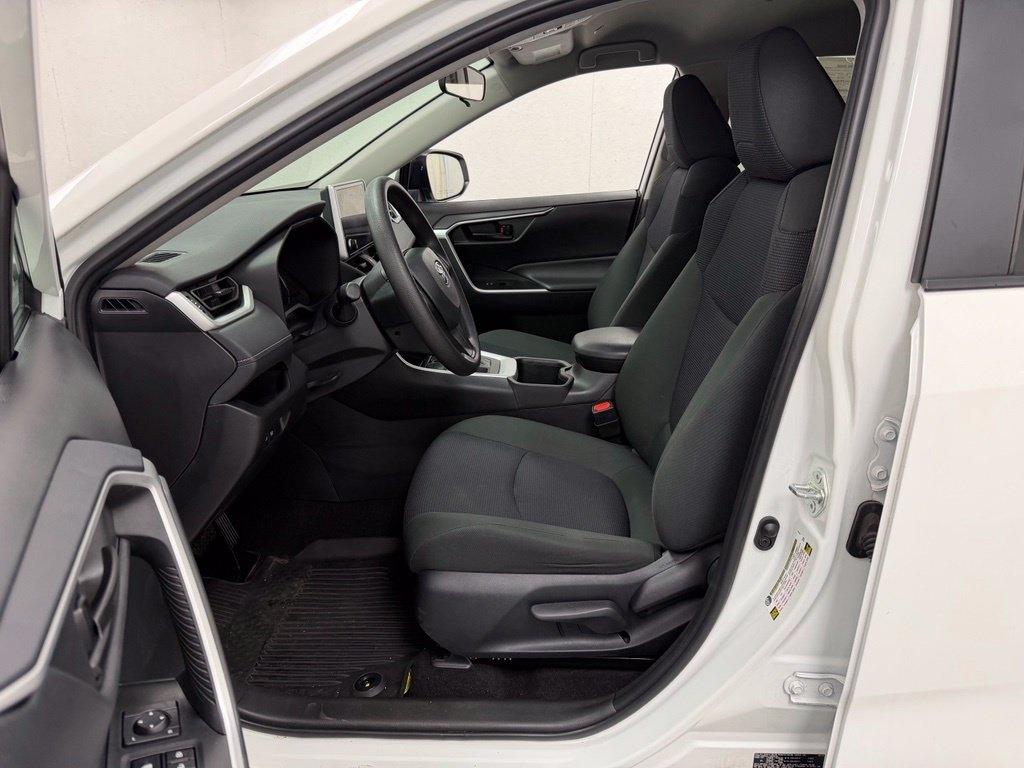 Toyota RAV4  2024