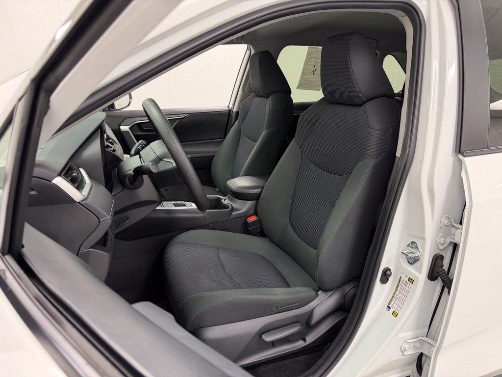 Toyota RAV4  2024