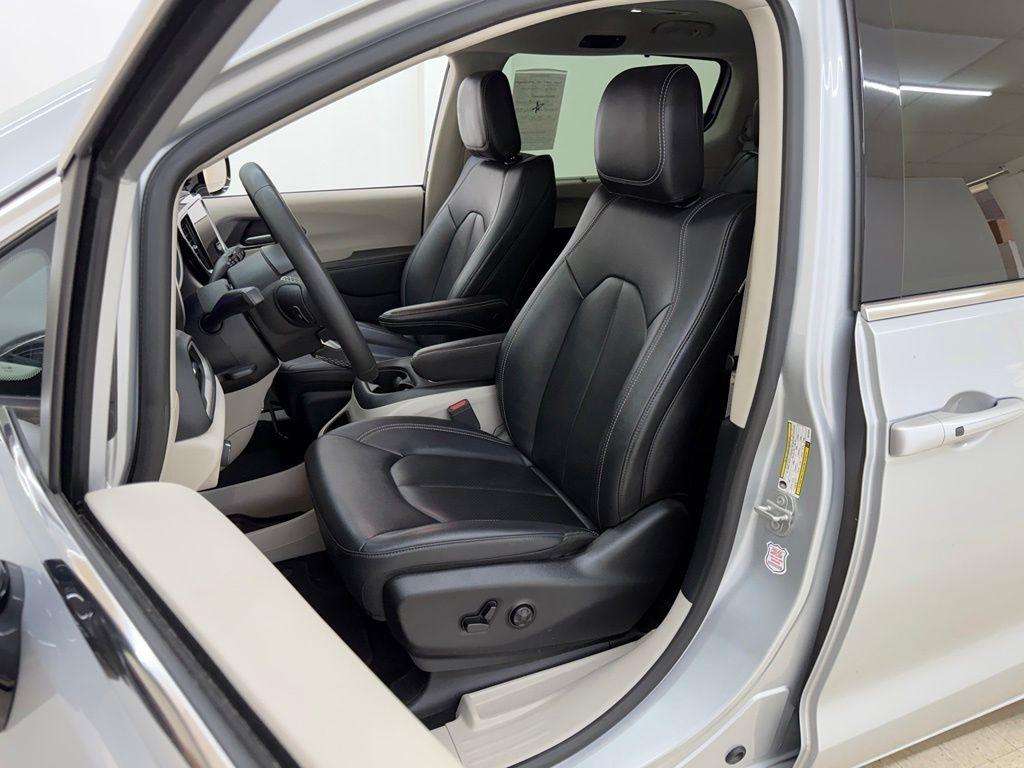 Chrysler Pacifica  2024