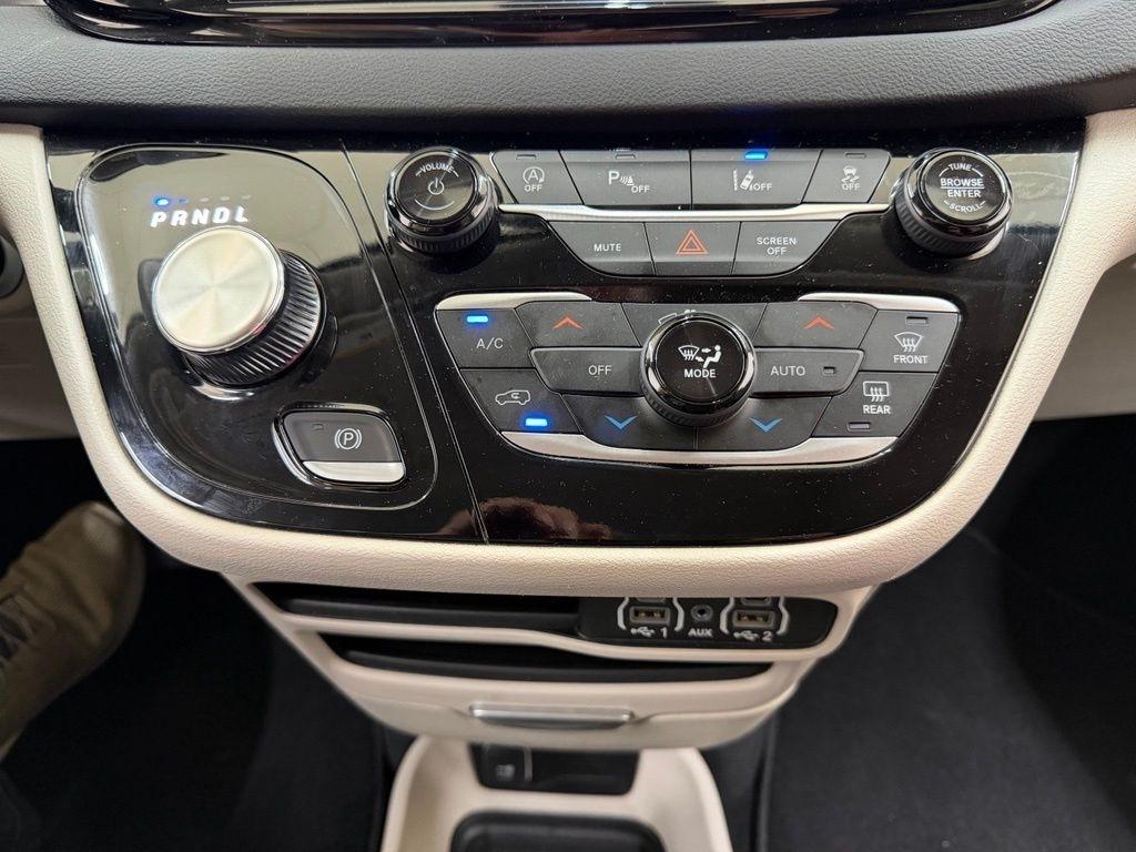 Chrysler Pacifica  2024