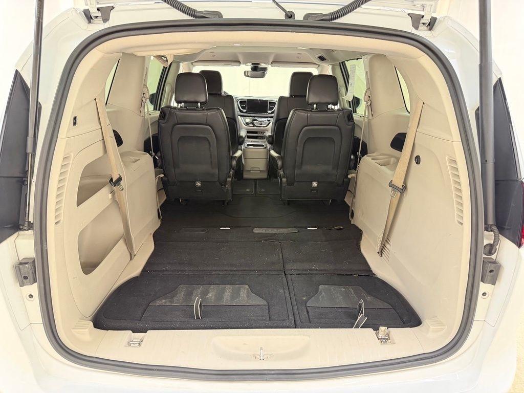 Chrysler Pacifica  2022
