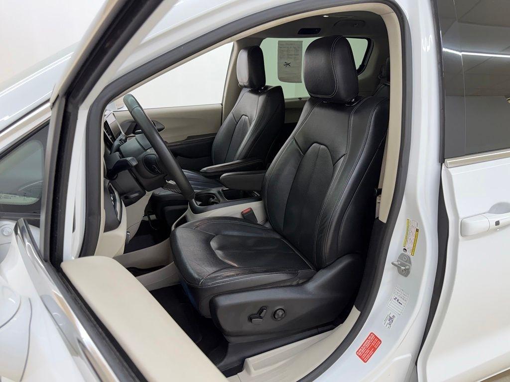 Chrysler Pacifica  2022
