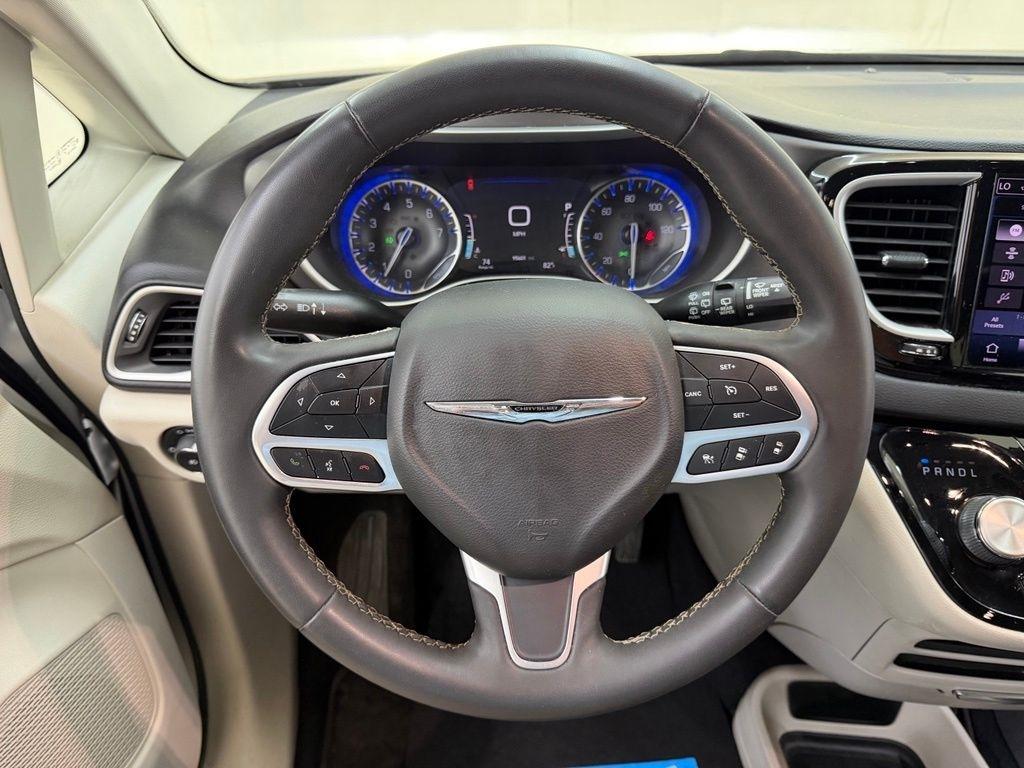 Chrysler Pacifica  2022