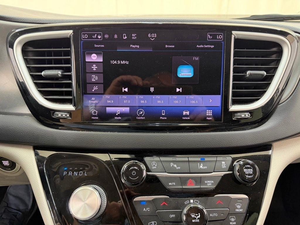 Chrysler Pacifica  2022