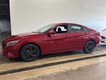 2022 Hyundai Elantra 