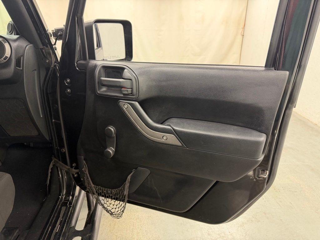 Jeep Wrangler  2011