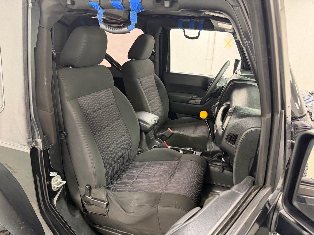 Jeep Wrangler  2011