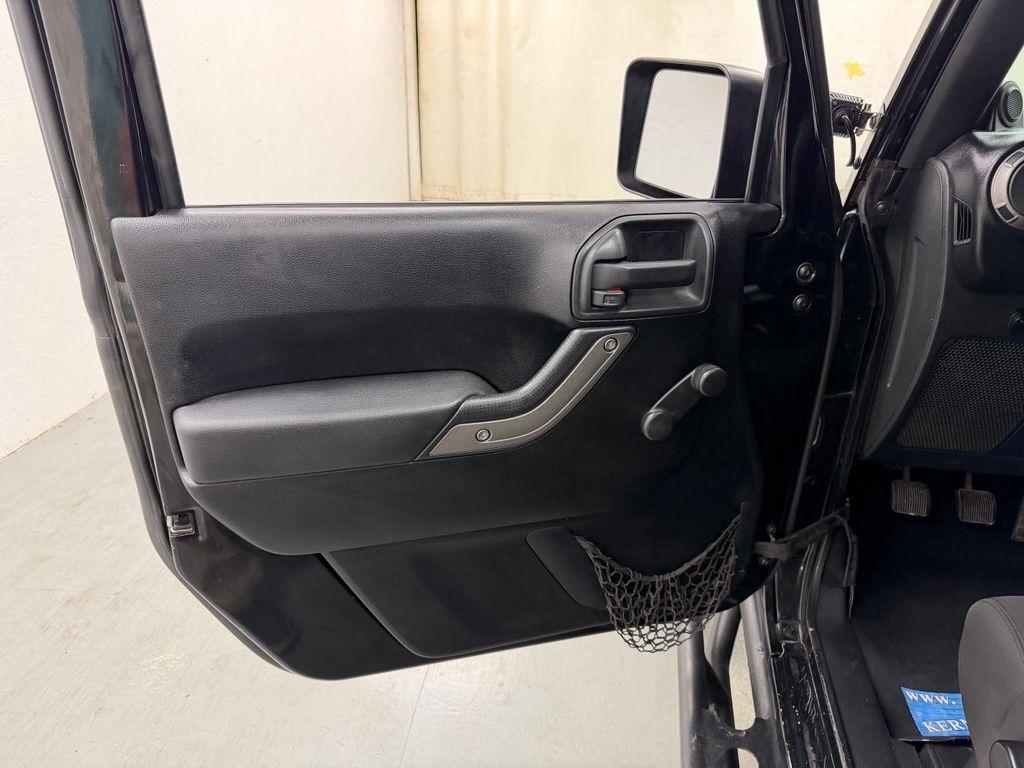 Jeep Wrangler  2011