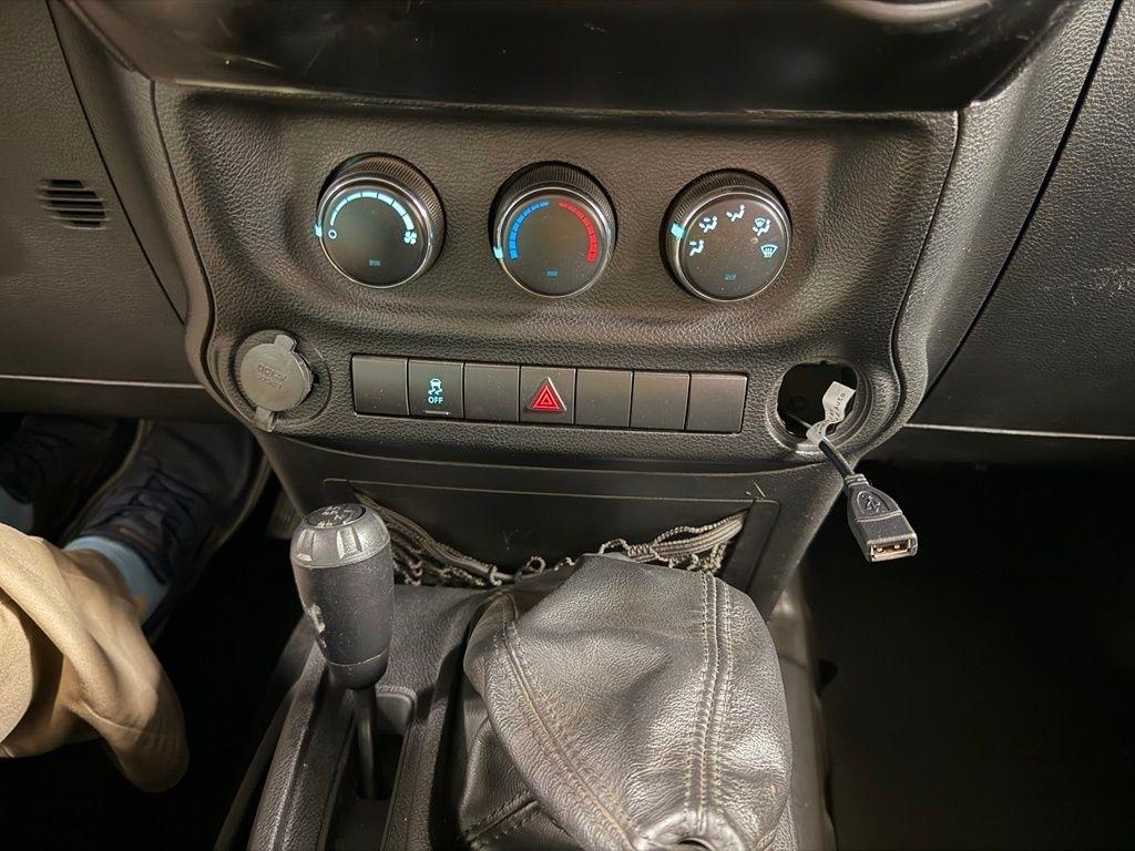 Jeep Wrangler  2011
