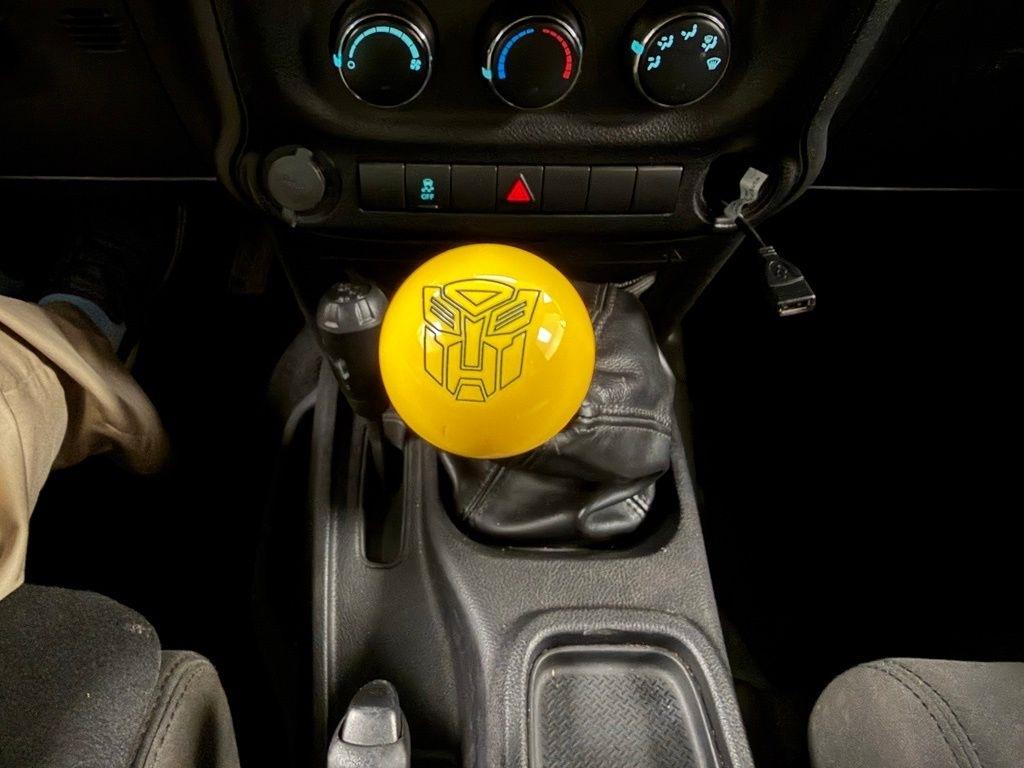 Jeep Wrangler  2011