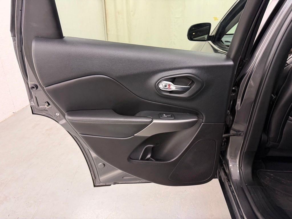 Jeep Cherokee  2019