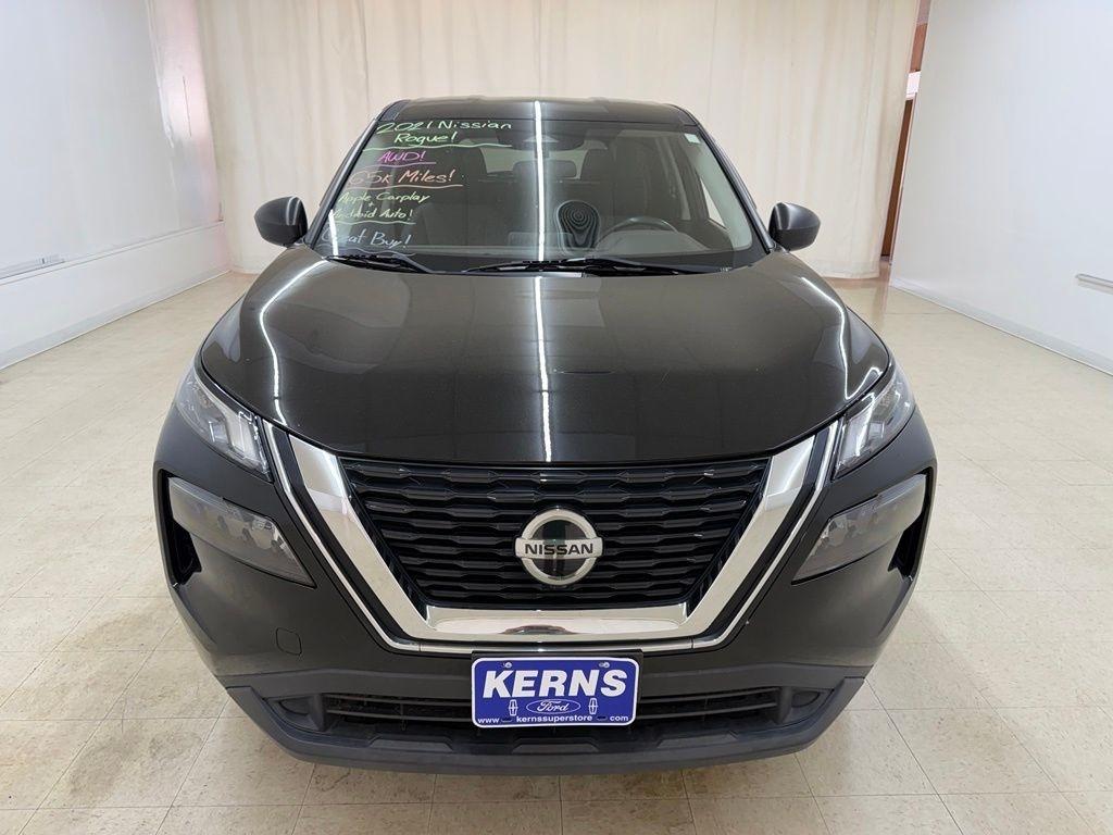 Nissan Rogue  2021