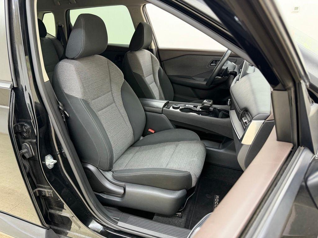 Nissan Rogue  2021