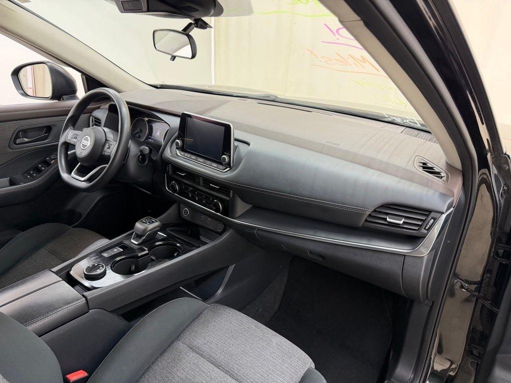 Nissan Rogue  2021