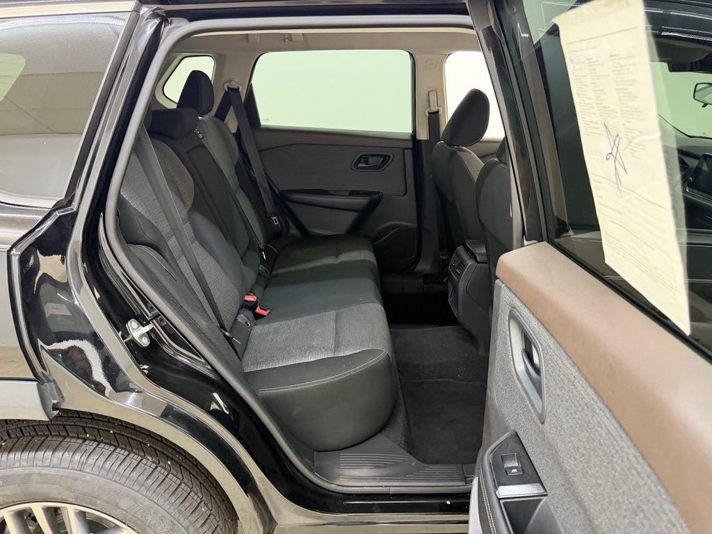 Nissan Rogue  2021
