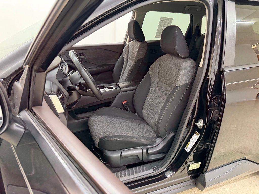 Nissan Rogue  2021