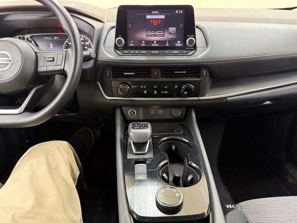 Nissan Rogue  2021