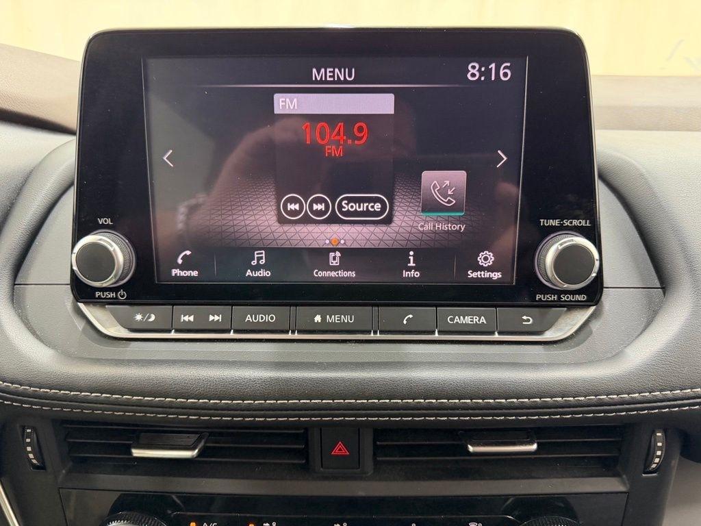 Nissan Rogue  2021