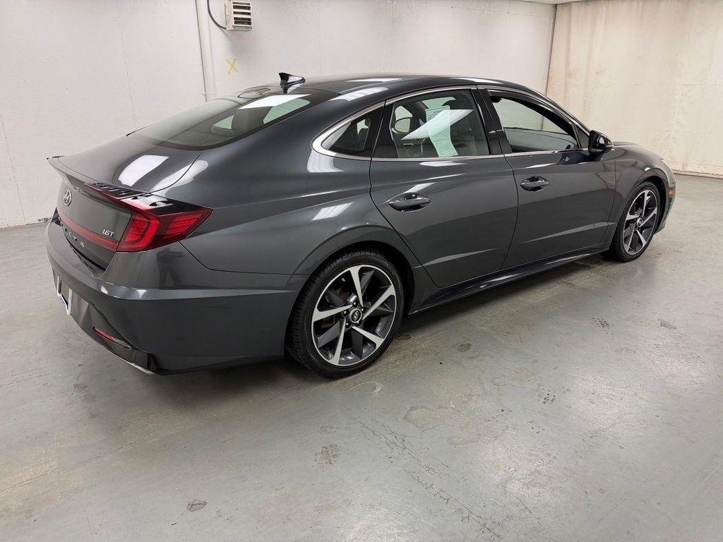 Hyundai Sonata  2021
