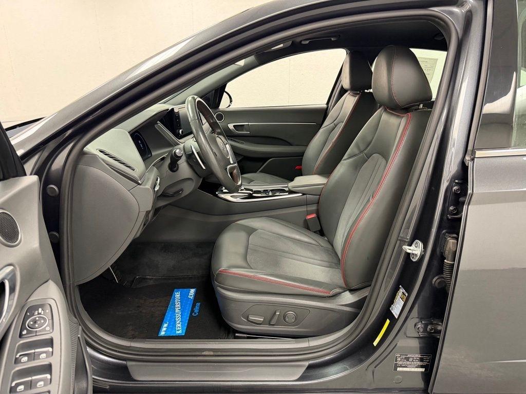 Hyundai Sonata  2021