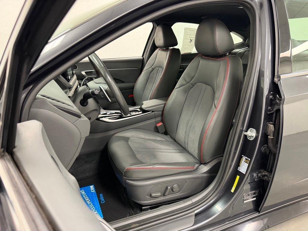 Hyundai Sonata  2021