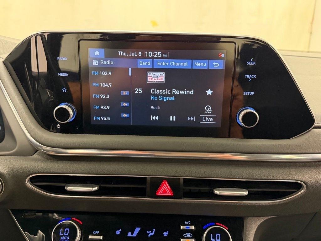 Hyundai Sonata  2021
