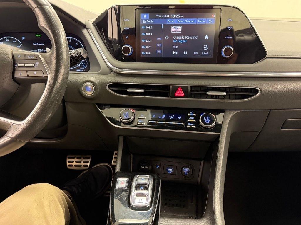 Hyundai Sonata  2021