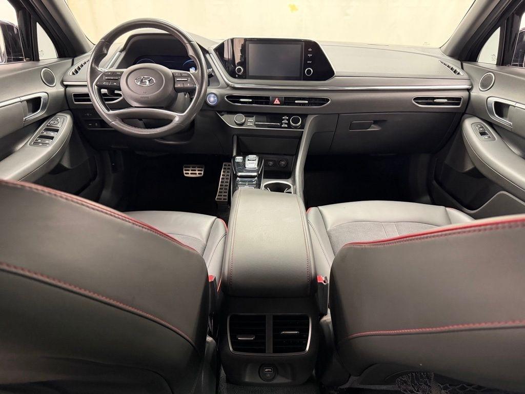 Hyundai Sonata  2021