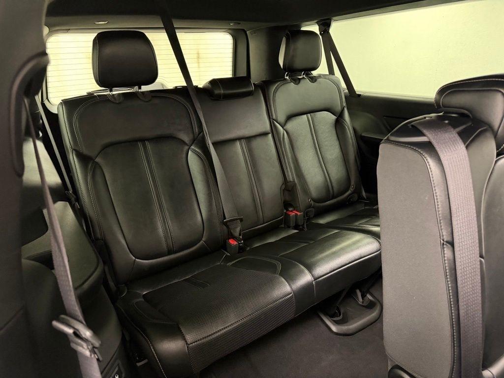 Jeep Wagoneer L  2024