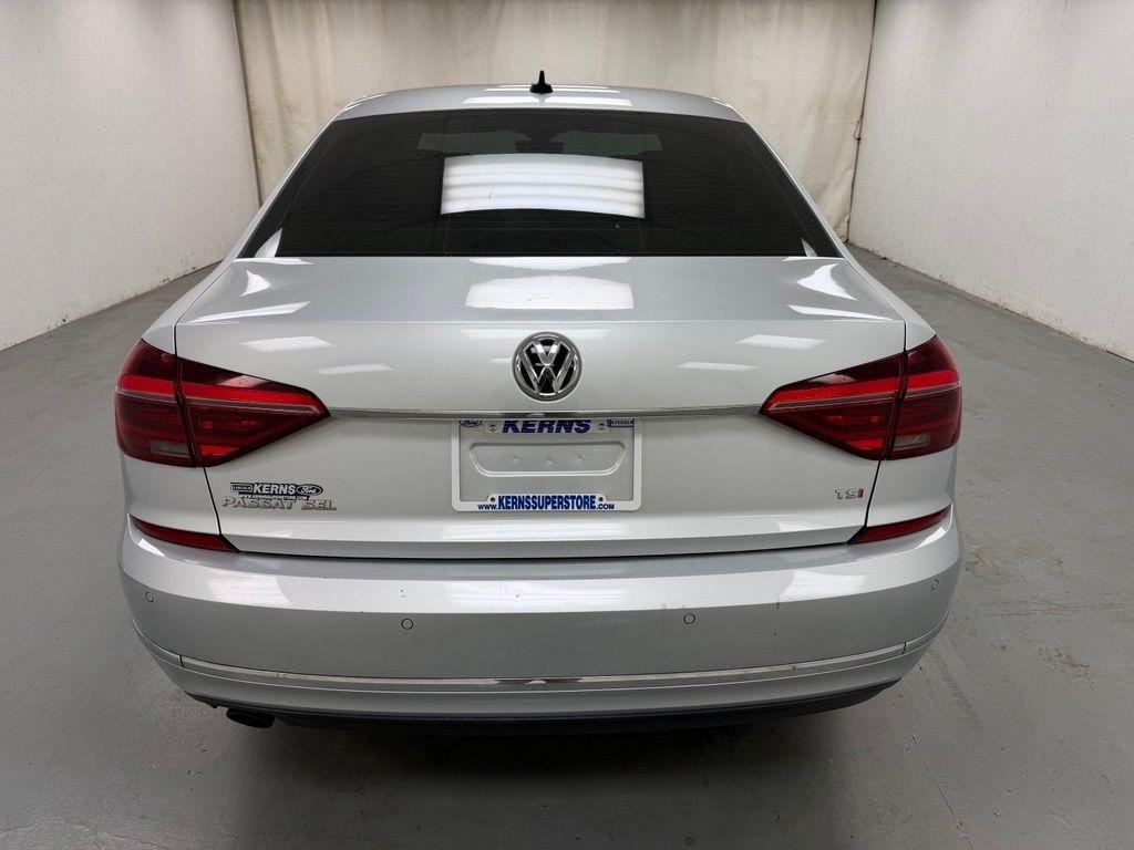 Volkswagen Passat  2017