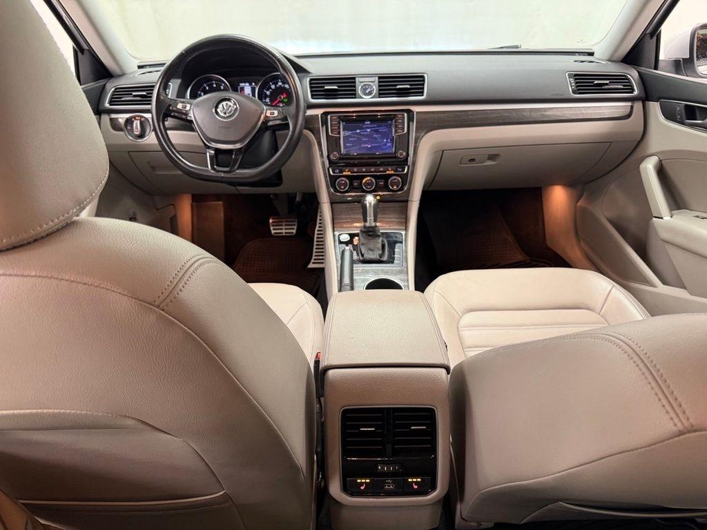 Volkswagen Passat  2017