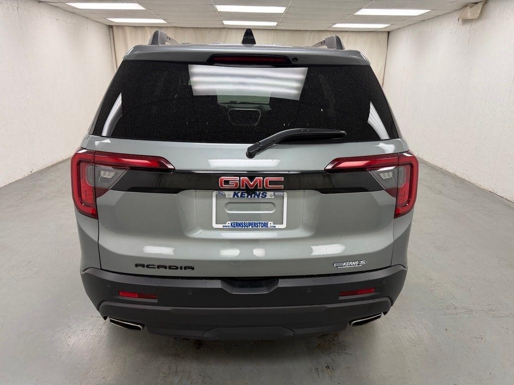 GMC Acadia  2023