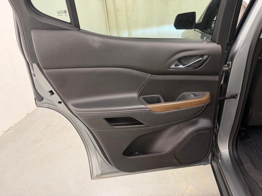 GMC Acadia  2023