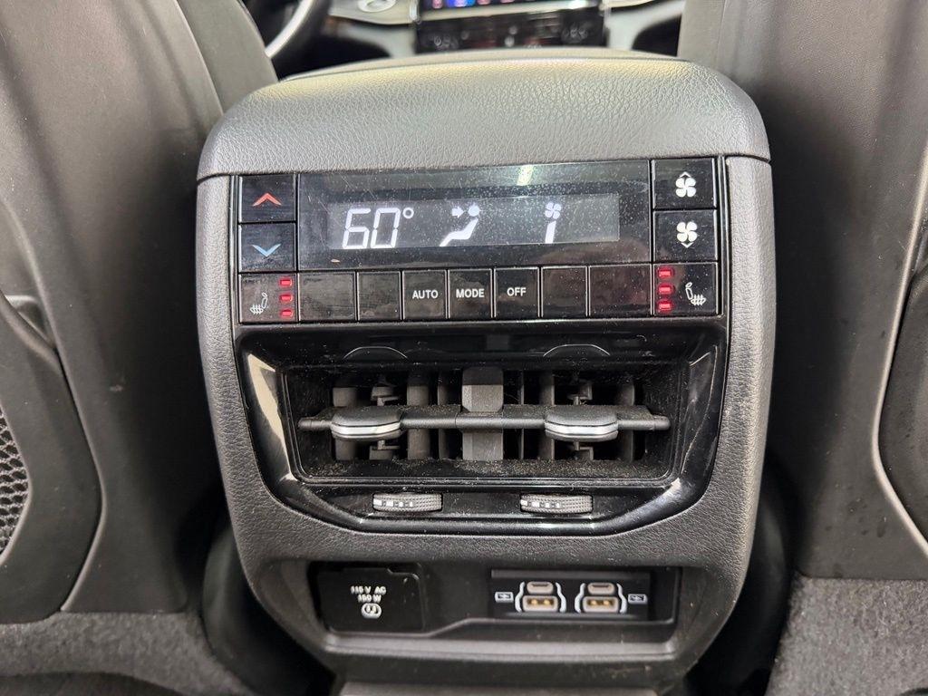 Jeep Grand Cherokee  2021
