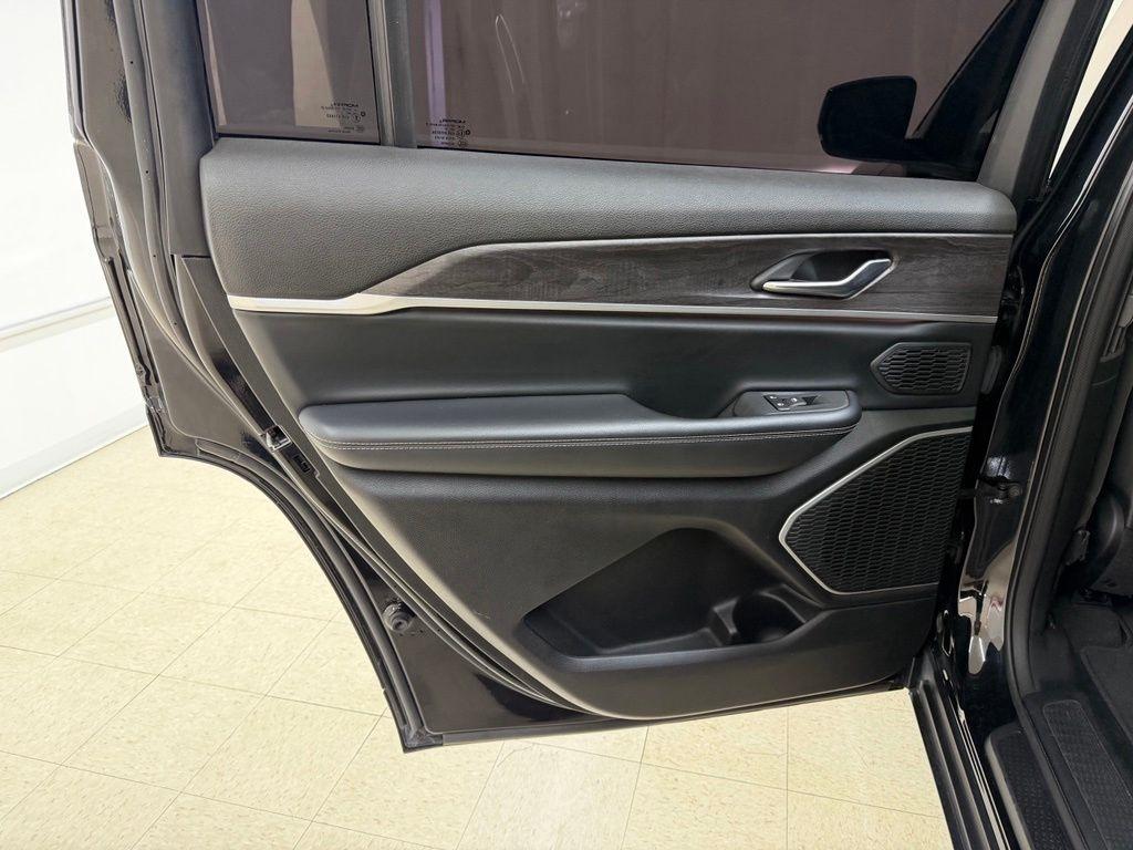 Jeep Grand Cherokee  2021