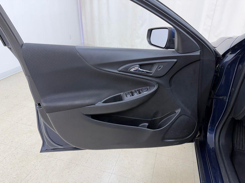 Chevrolet Malibu  2020