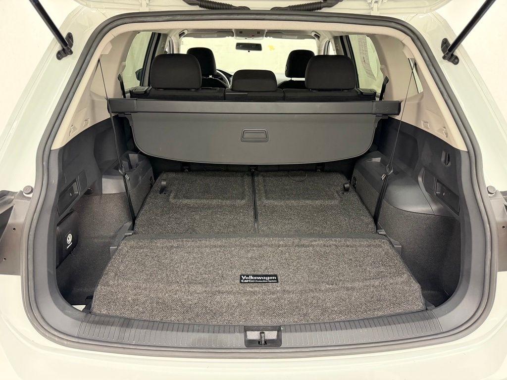 Volkswagen Tiguan  2021