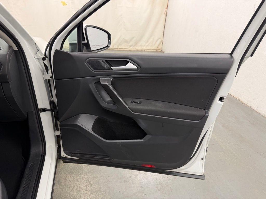 Volkswagen Tiguan  2021