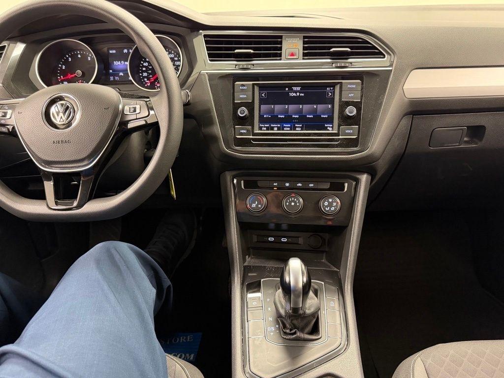Volkswagen Tiguan  2021