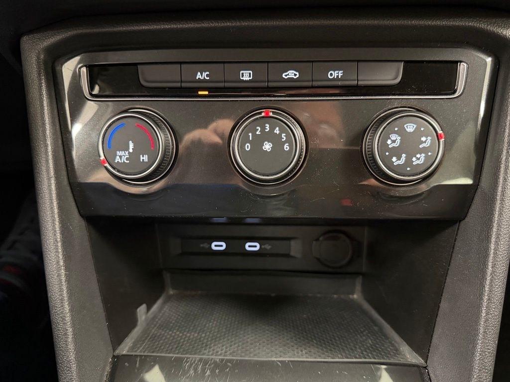 Volkswagen Tiguan  2021