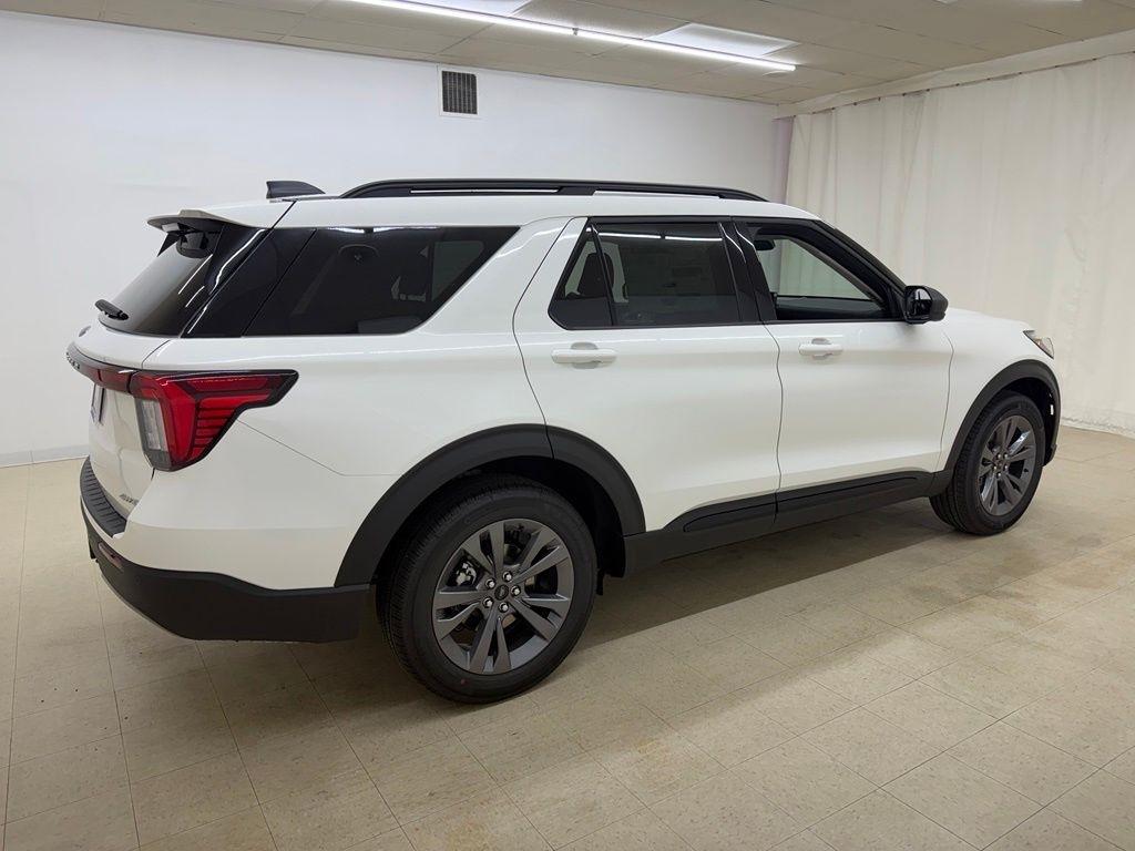 Ford Explorer  2026