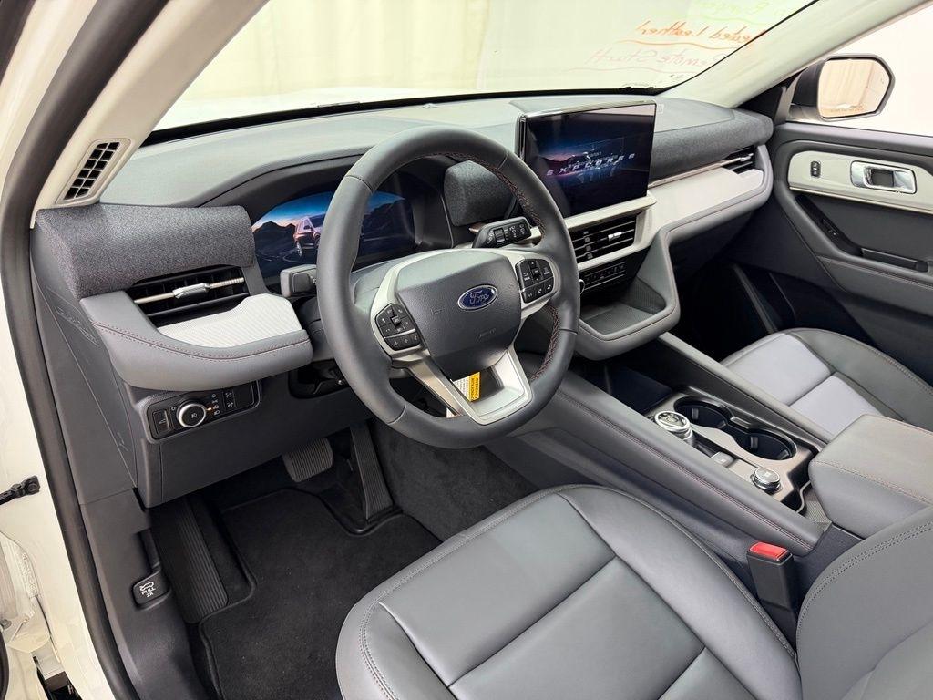 Ford Explorer  2026
